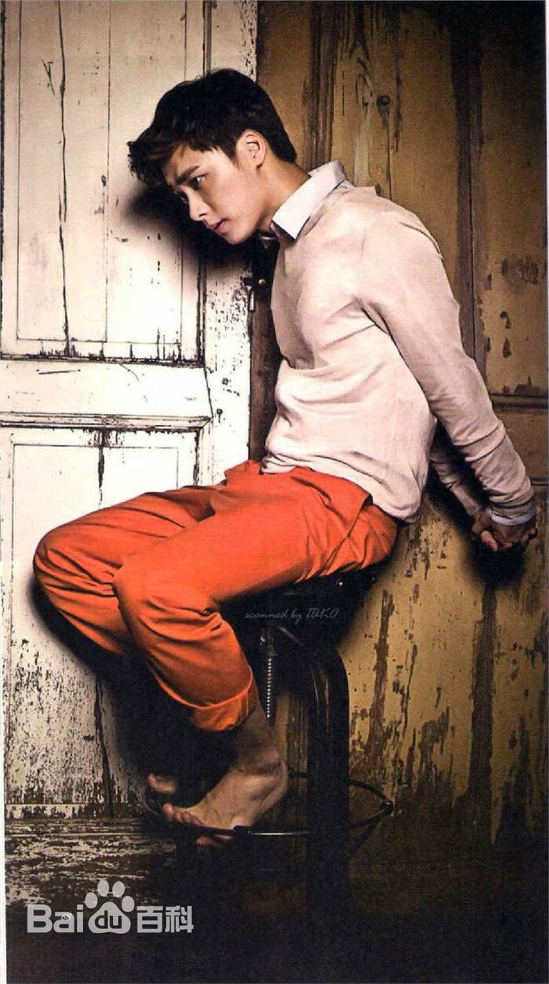 高清李易峰(Yifeng Li)在《壹刻》中的图集