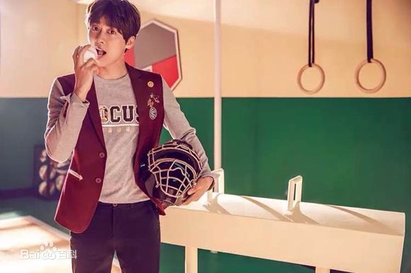 李易峰(Yifeng Li)广告代言素颜照相册