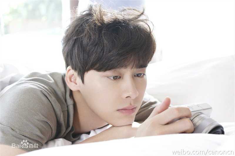 李易峰(Yifeng Li)广告代言素颜照相册