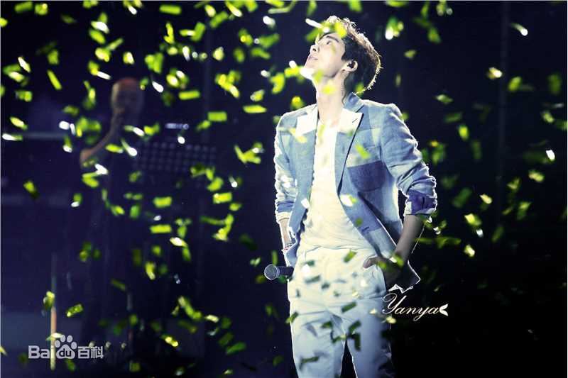 李易峰(Yifeng Li)峰狂2015演唱会图册