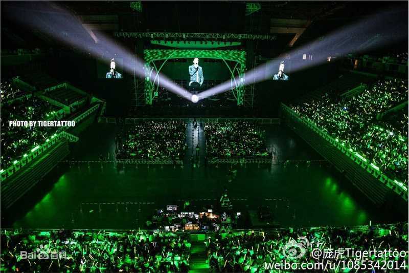 李易峰(Yifeng Li)峰狂2015演唱会图册