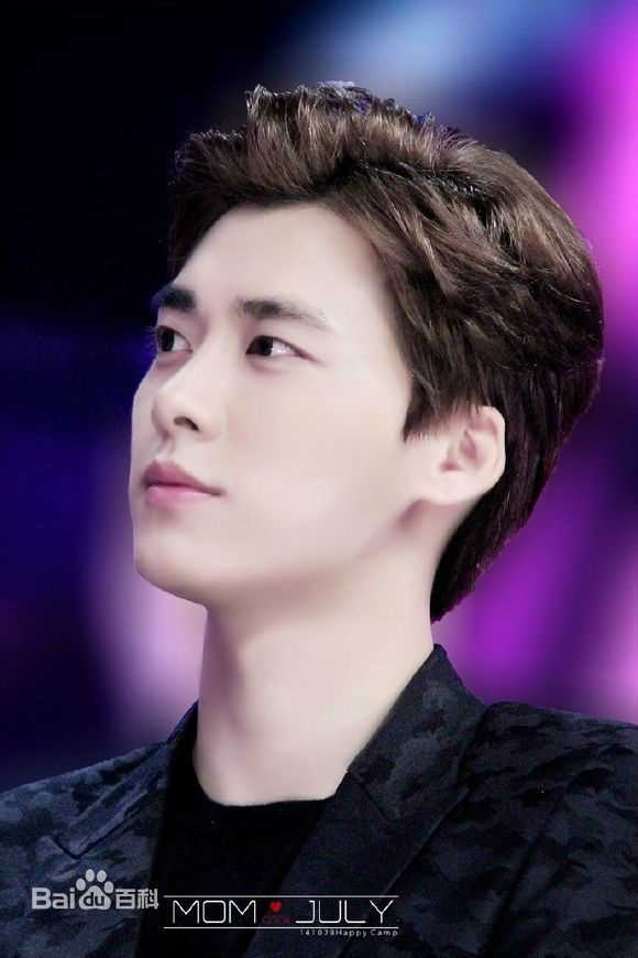 李易峰(Yifeng Li)活动通告生活照相册