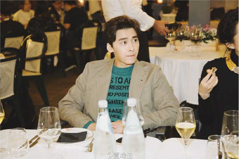 李易峰(Yifeng Li)活动通告生活照相册