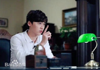 精选李易峰(Yifeng Li)在《一起出发》制片人中的图册