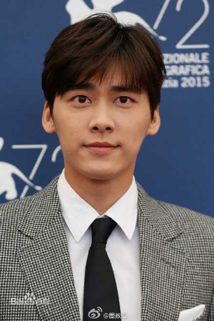 李易峰(Yifeng Li)第72届威尼斯电影节壁纸壁纸