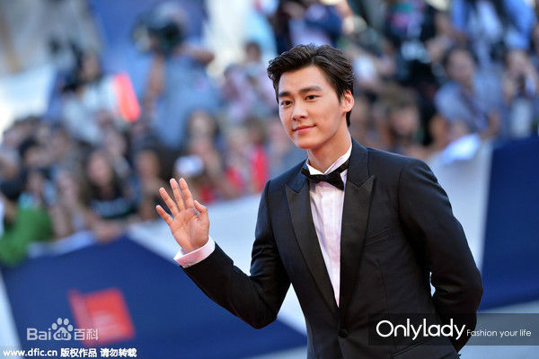 李易峰(Yifeng Li)第72届威尼斯电影节壁纸壁纸