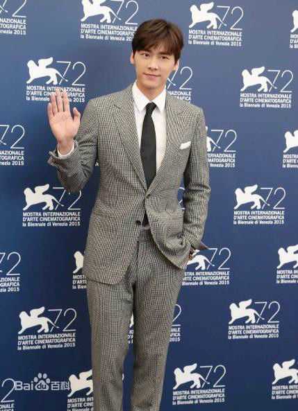 李易峰(Yifeng Li)第72届威尼斯电影节壁纸壁纸