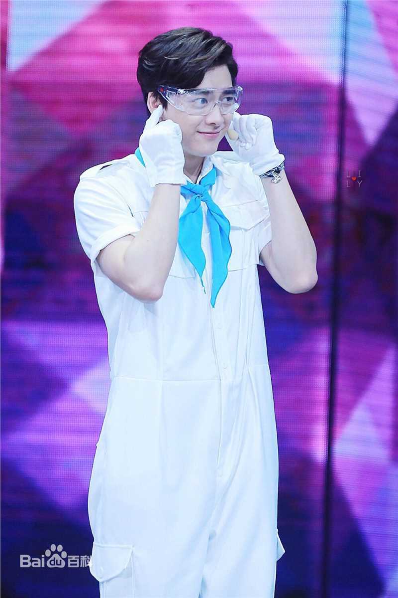 李易峰(Yifeng Li)综艺节目素颜照相册