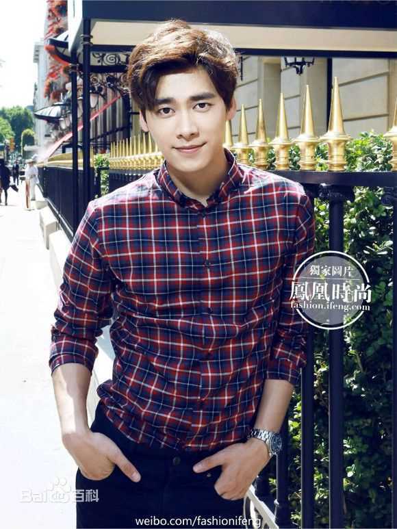 李易峰(Yifeng Li)时尚画报前后照片