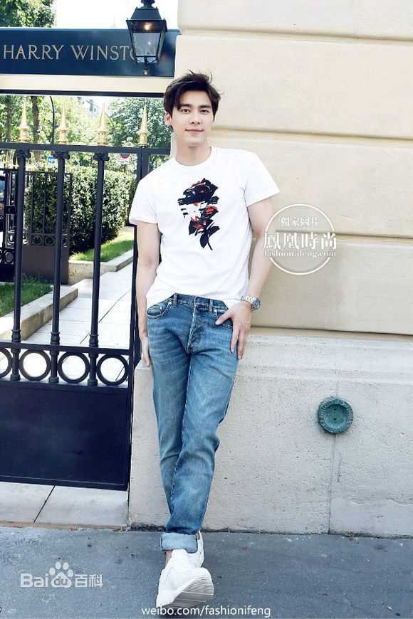 李易峰(Yifeng Li)时尚画报前后照片