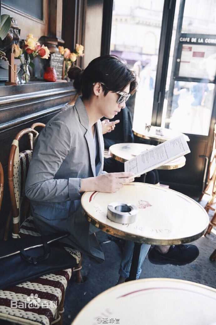 李易峰(Yifeng Li)时尚画报前后照片