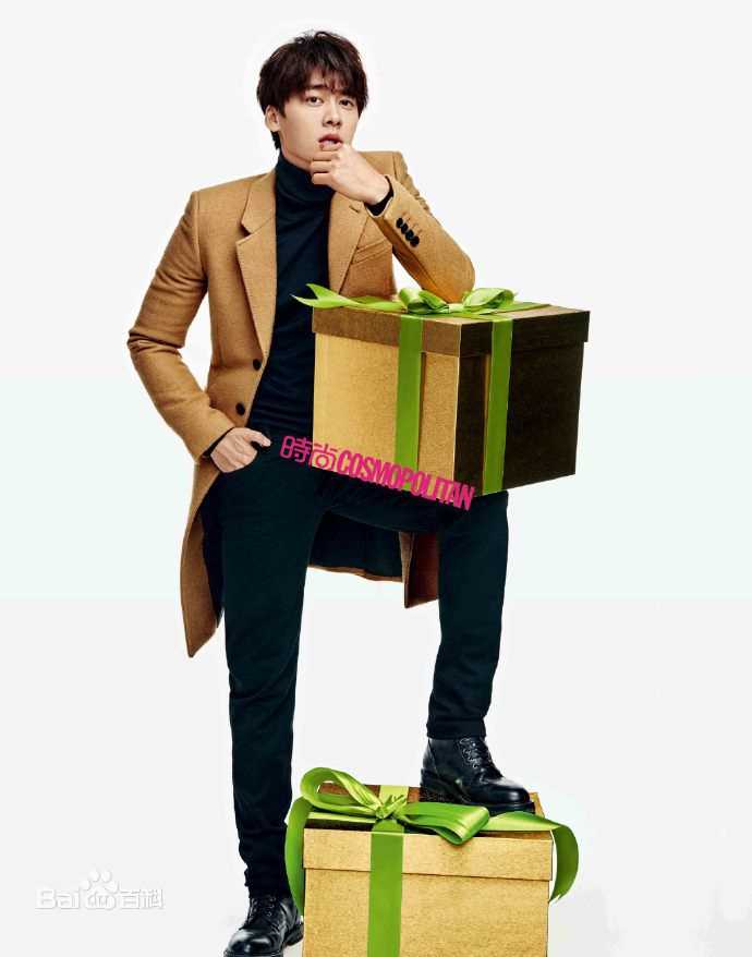 李易峰(Yifeng Li)在《时尚COOPOLITAN》中的