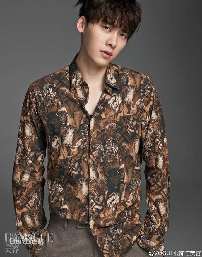 李易峰(Yifeng Li)在《VOGUE》CITY SPECIAL中的