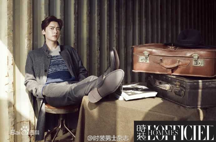 李易峰(Yifeng Li)在《时装男士L‘OFFICIEL HOMMES》中的