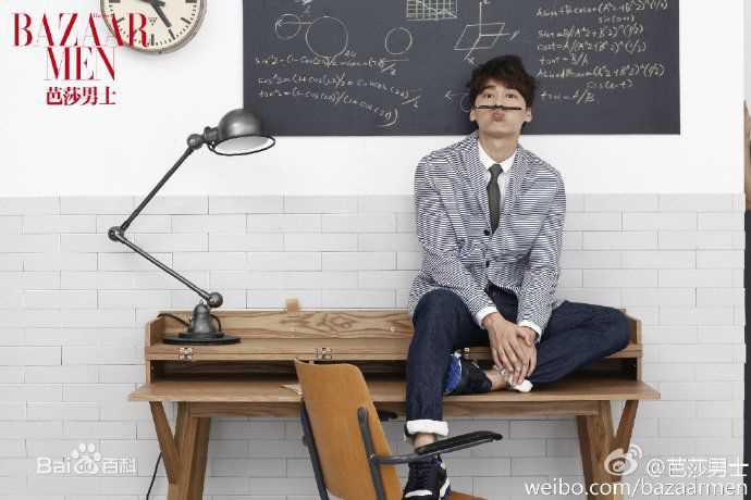 最新李易峰(Yifeng Li)在《芭莎男士》中的壁纸