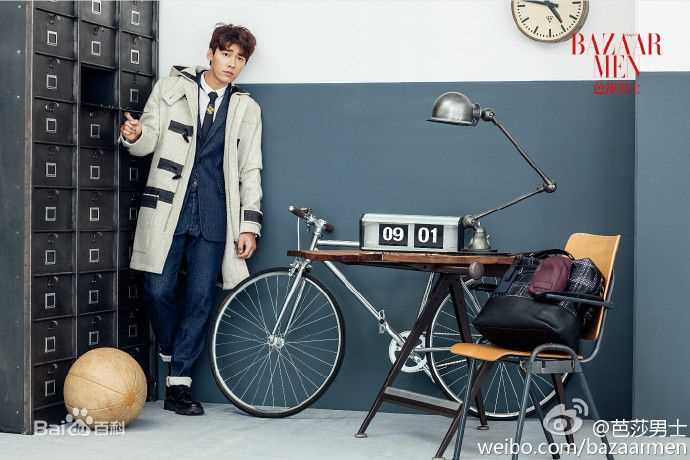 最新李易峰(Yifeng Li)在《芭莎男士》中的壁纸