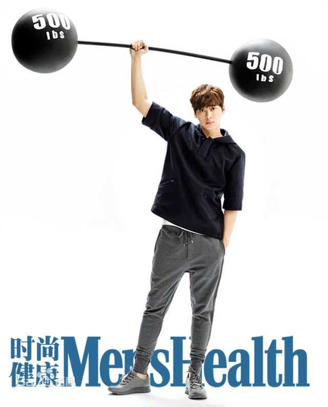 最新李易峰(Yifeng Li)在《男士健康Men's Health》中的壁纸