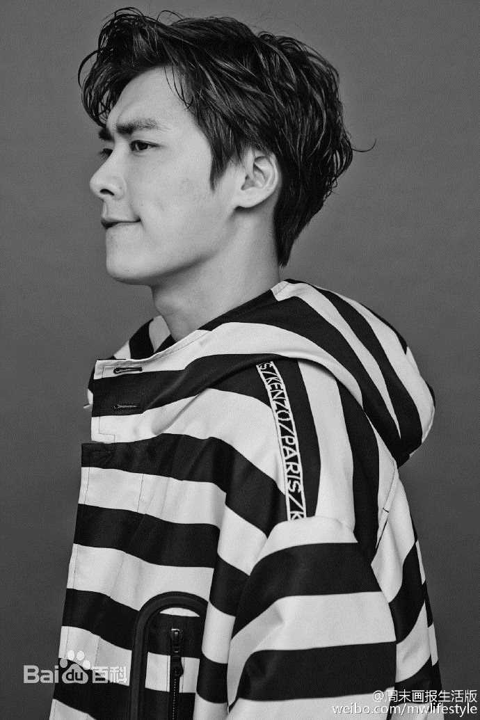 精选李易峰(Yifeng Li)在《周末画报》生活版中的图册