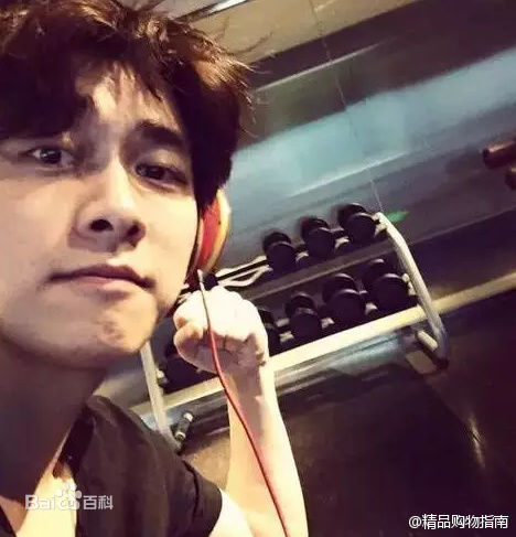 最优质李易峰(Yifeng Li)在《精品购物指南》中的