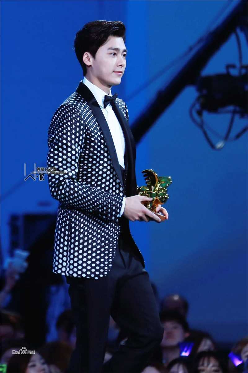 李易峰(Yifeng Li)荣誉时刻素颜照相册