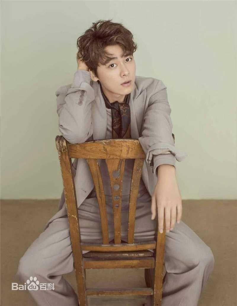 高清李易峰(Yifeng Li)在《悦己SELF》中的图集