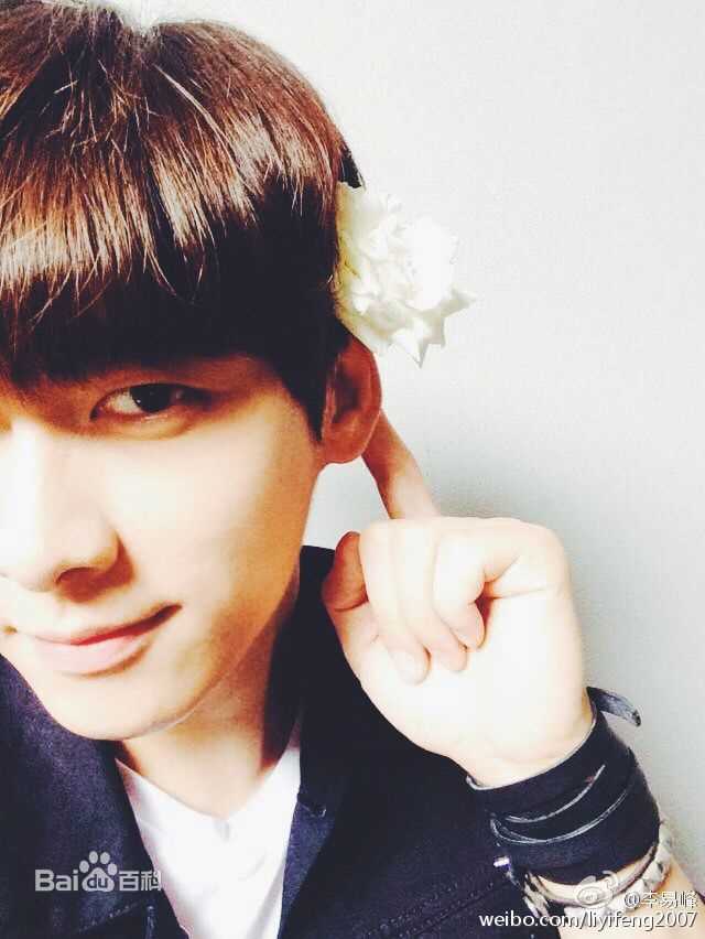 李易峰(Yifeng Li)生活图集1图册