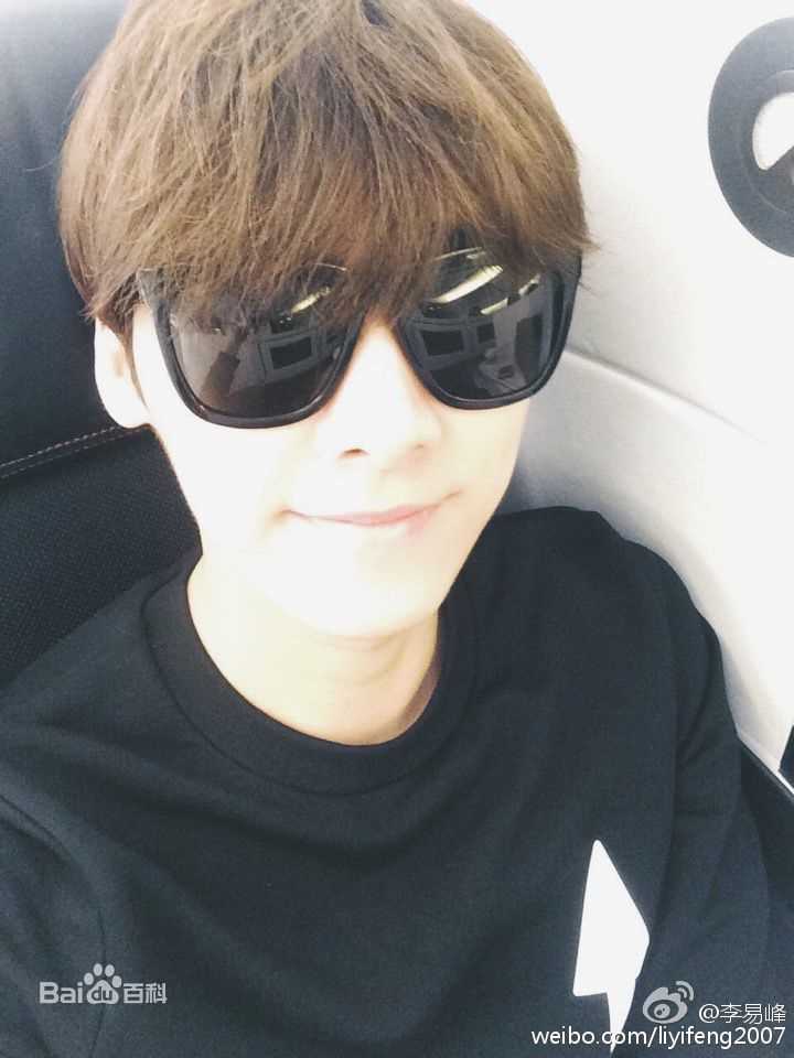 李易峰(Yifeng Li)生活图集1图册