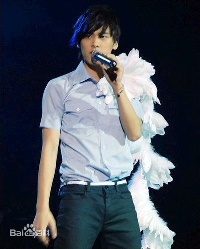 精选李易峰(Yifeng Li)精彩图册