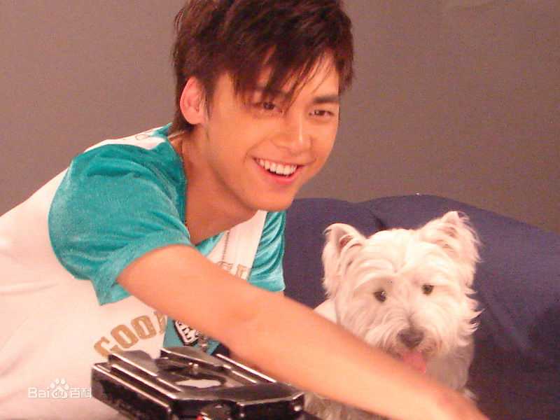 精选李易峰(Yifeng Li)精彩图册