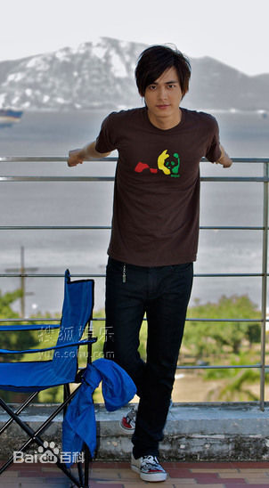 精选李易峰(Yifeng Li)精彩图册