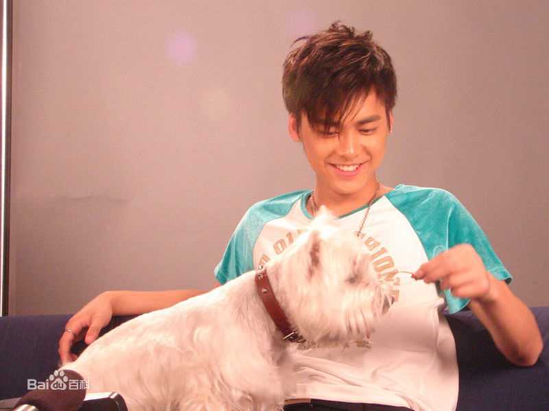 精选李易峰(Yifeng Li)精彩图册