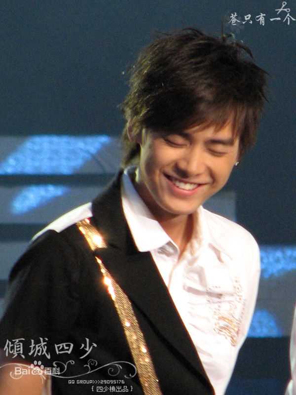 精选李易峰(Yifeng Li)精彩图册