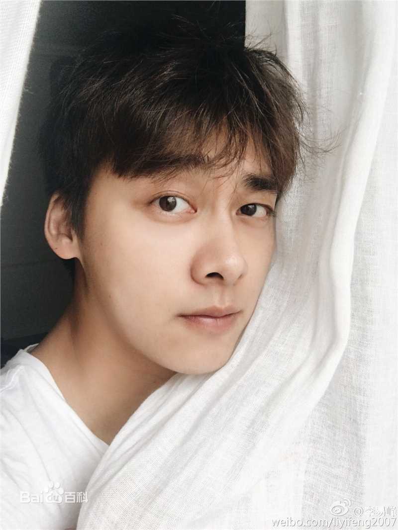 李易峰(Yifeng Li)生活图集4素颜照相册
