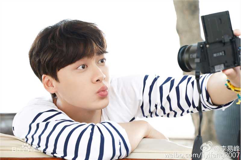 李易峰(Yifeng Li)生活图集3生活照