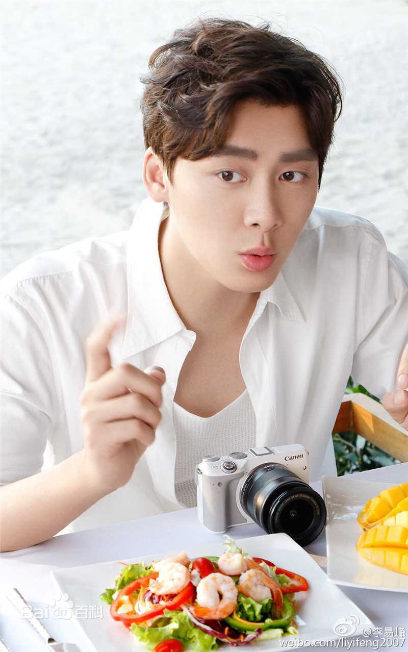 李易峰(Yifeng Li)生活图集3生活照
