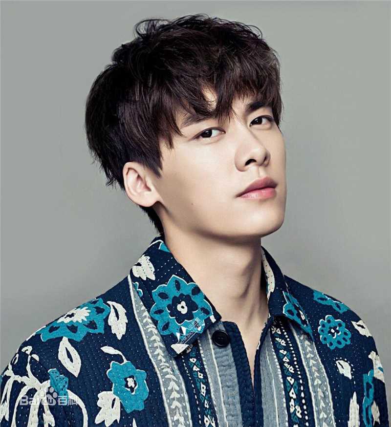 李易峰(Yifeng Li)概述图册图册