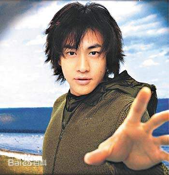 最新何润东(Peter Ho)壁纸