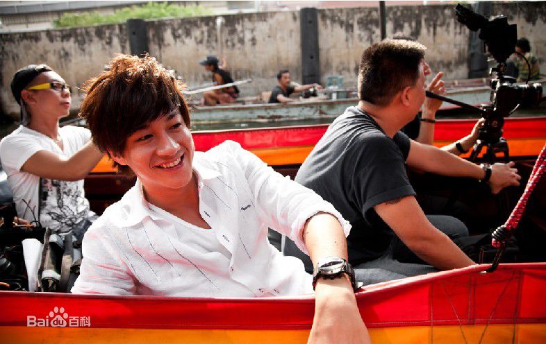 何润东(Peter Ho)星愿同行 性感图片图集