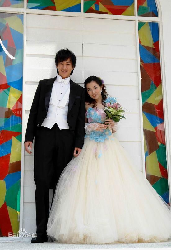 何润东(Peter Ho)婚纱照图片图集