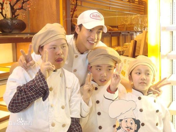 何润东(Peter Ho)活动照片性感图片图集