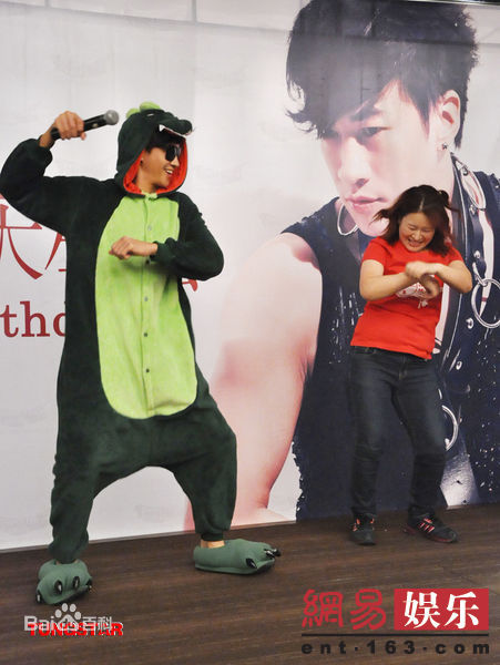 精选何润东(Peter Ho)精彩图册