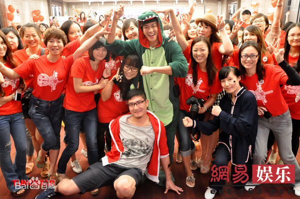 精选何润东(Peter Ho)精彩图册