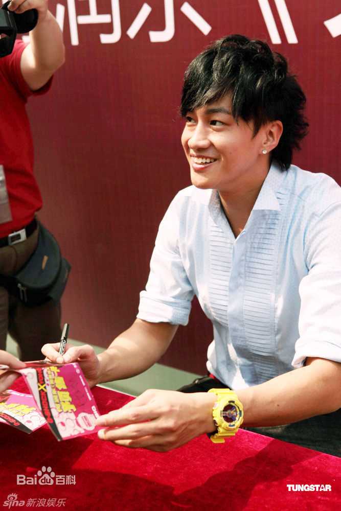 高清何润东(Peter Ho)精彩图册