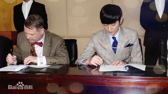 于小彤(Jim)亿万继承人图册