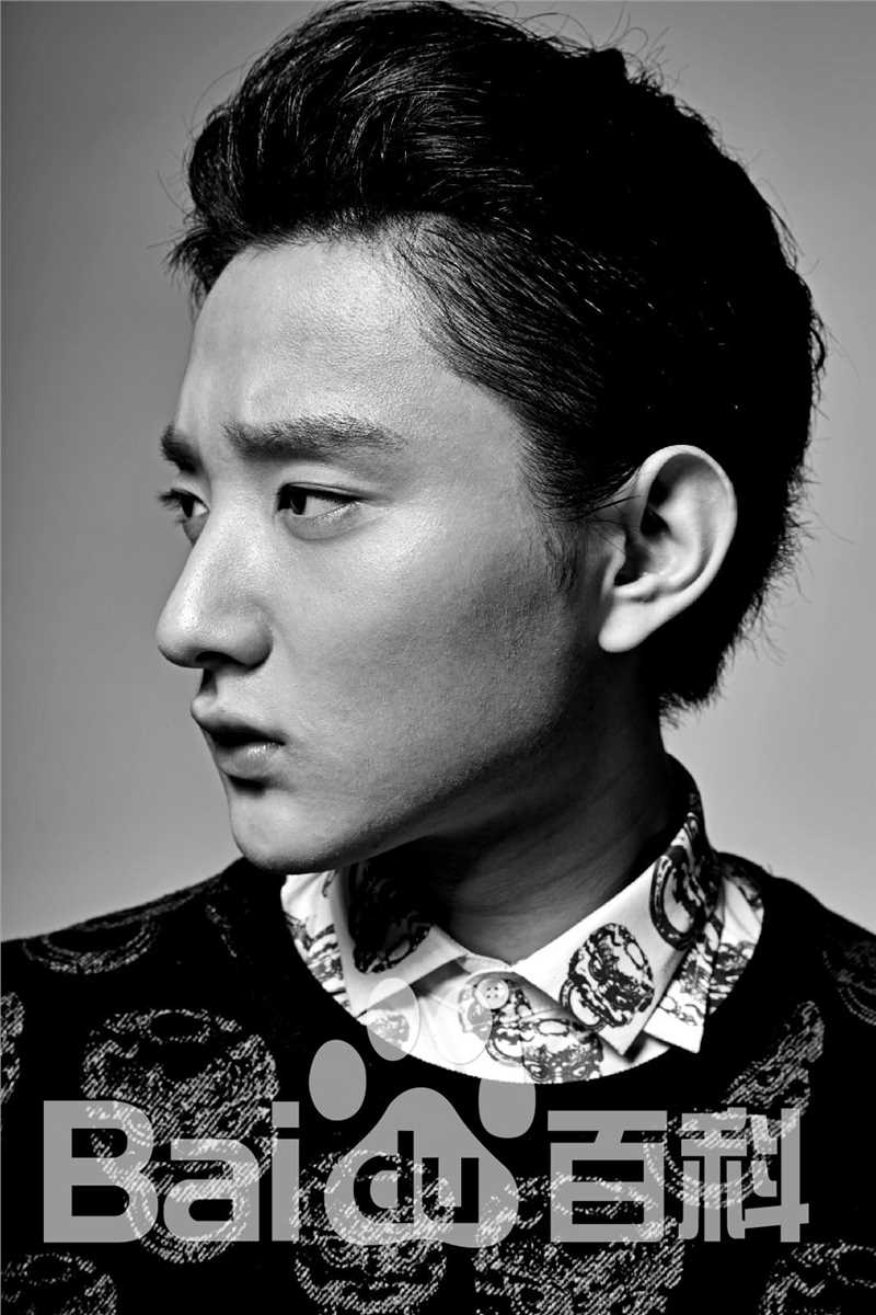 于小彤(Jim)精选杂志街拍时装周图片合辑图册