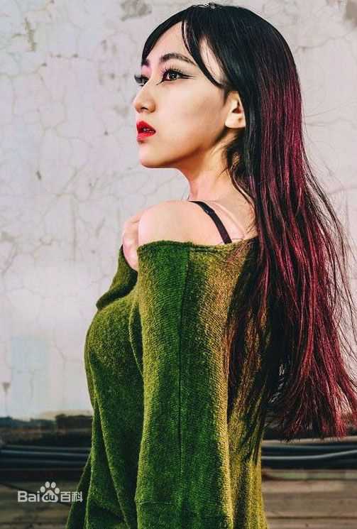 王欢高清照图集