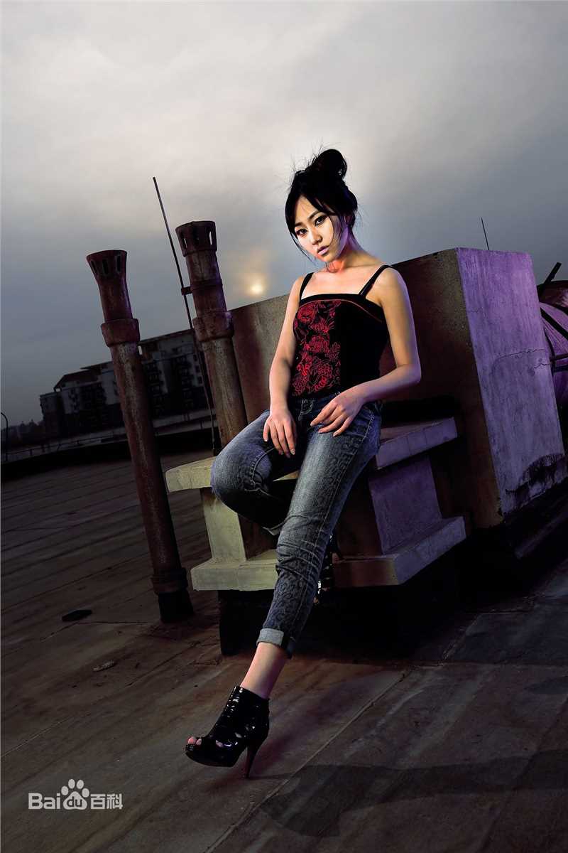 王欢高清照图集