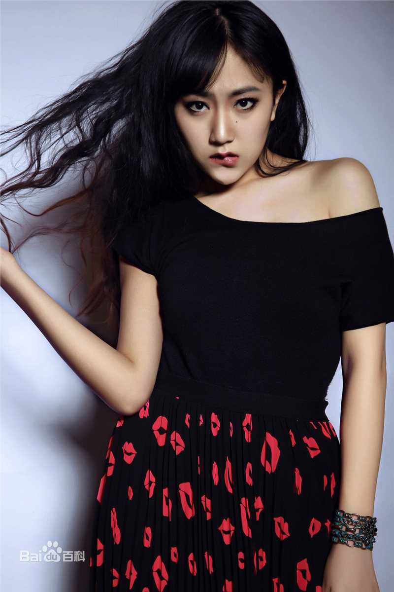 王欢高清照图集