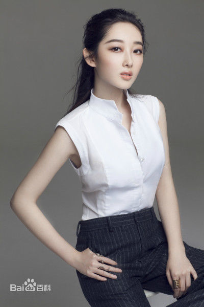 蒋梦婕平面时尚图素颜照壁纸