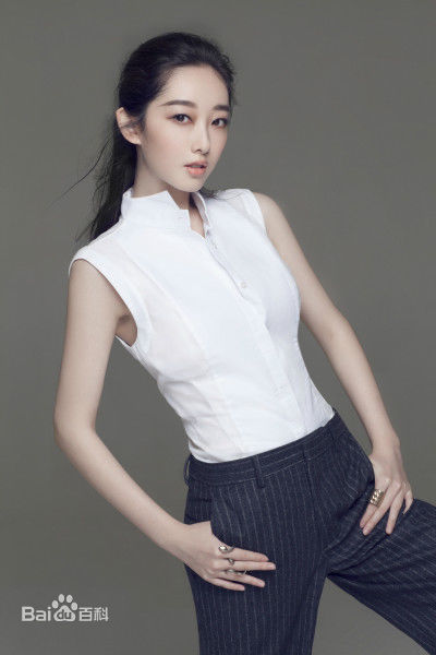 蒋梦婕平面时尚图素颜照壁纸